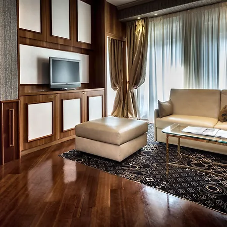 Dei Cavalieri Duomo Otel Milano