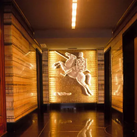 Hotel Dei Cavalieri Duomo 4*