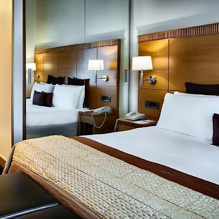 Dei Cavalieri Duomo 4* Milan