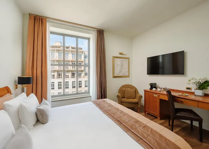 Dei Cavalieri Duomo מלון 4*