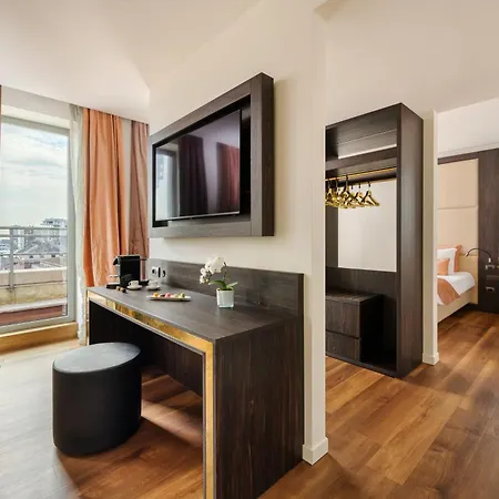 Dei Cavalieri Duomo 酒店 4*